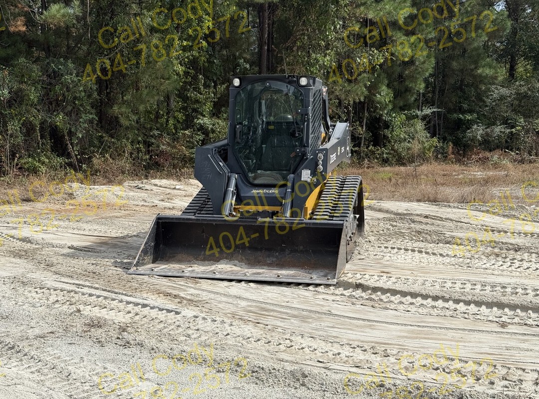 2022 John Deere 325G Image 2