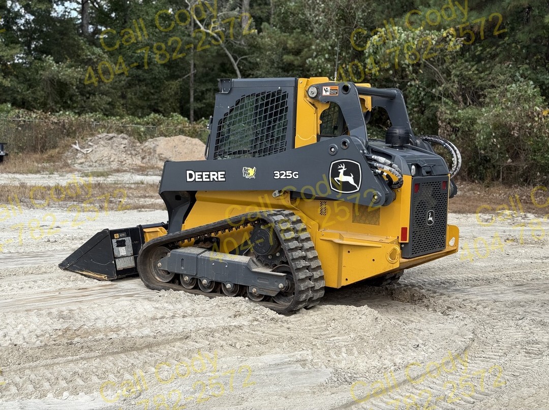 2022 John Deere 325G Image 7