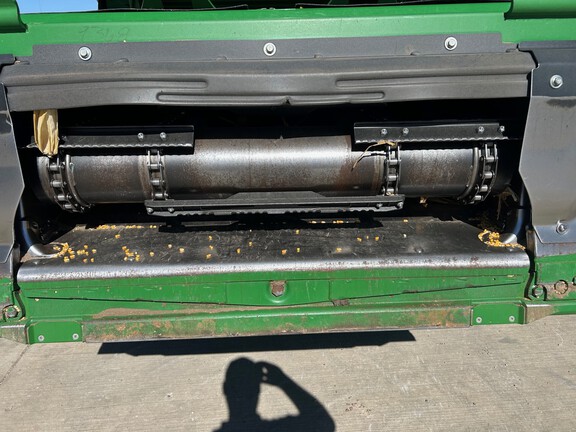 2015 John Deere S680 (14th thumbnail)