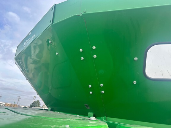 2015 John Deere S680 (32nd thumbnail)