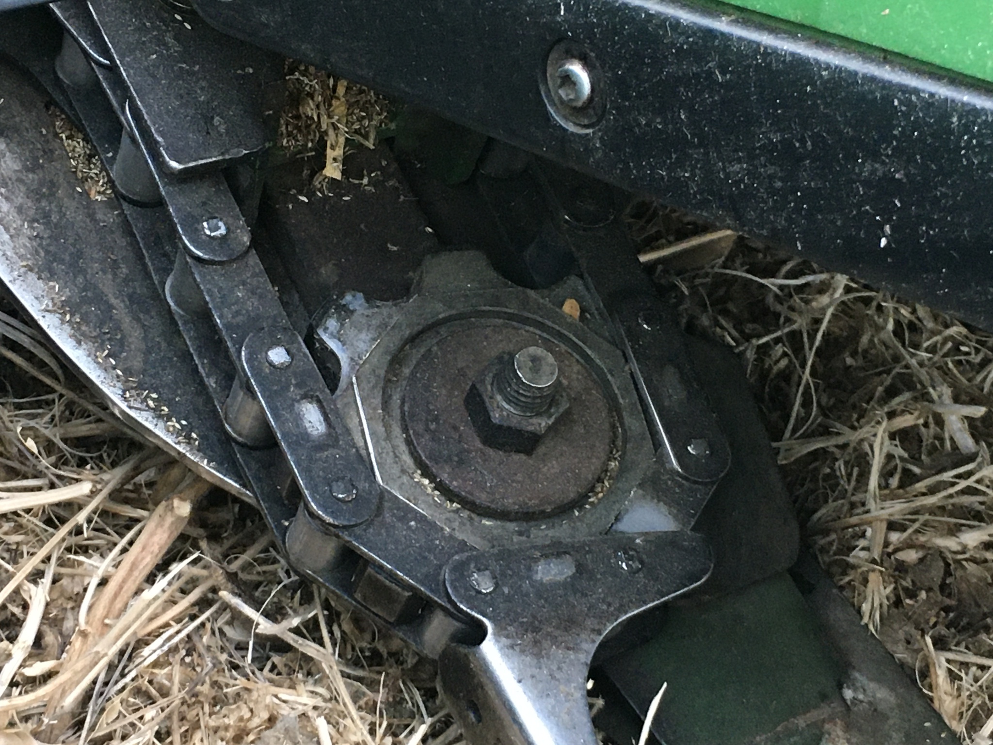 2008 John Deere 608C Image 8