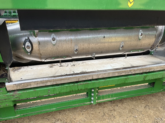 Used 2025 John Deere HDR 50 Combine Platforms at Horizon Ag & Turf in High Prairie, AB - Photo4