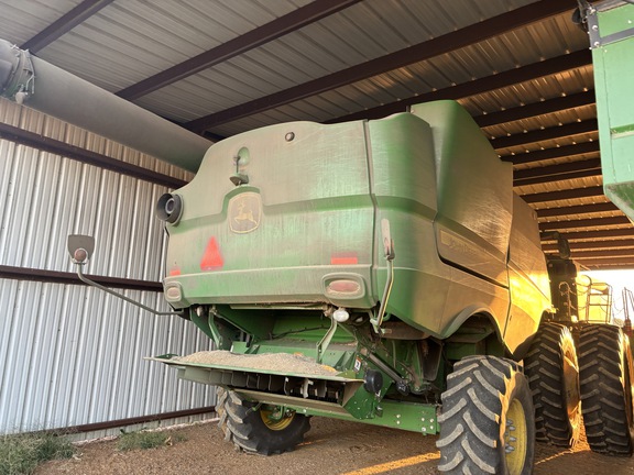 Photo of 2022 John Deere S770