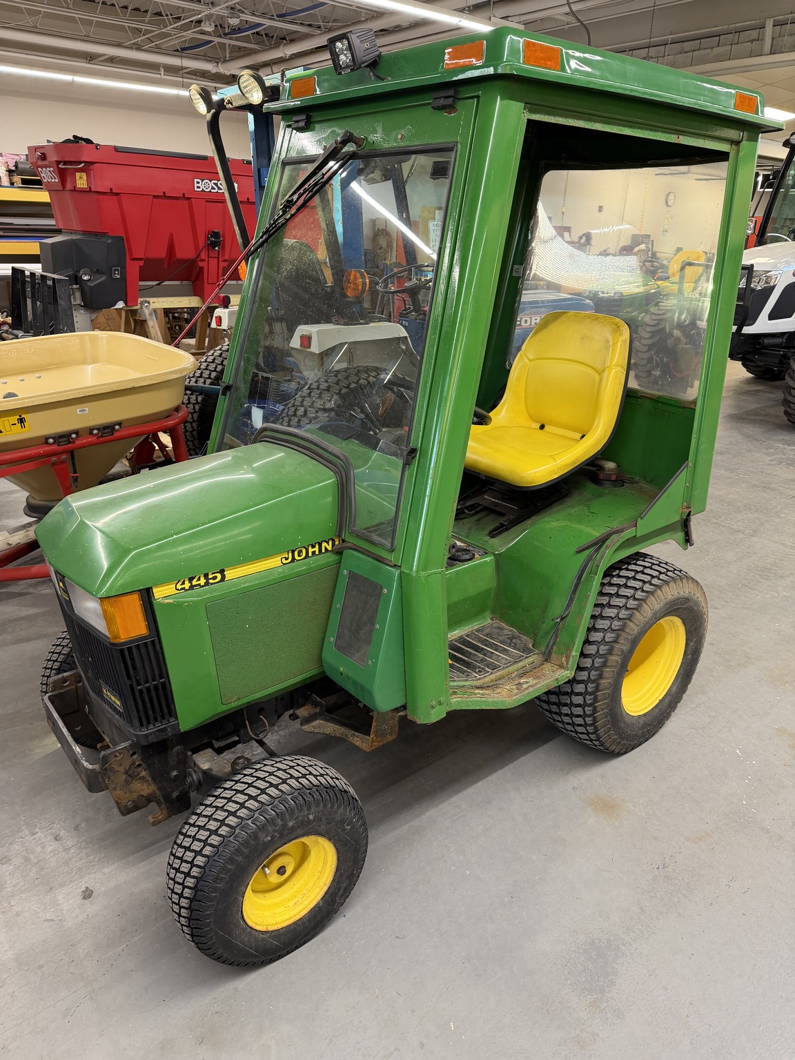 1994 John Deere 445 Image 1