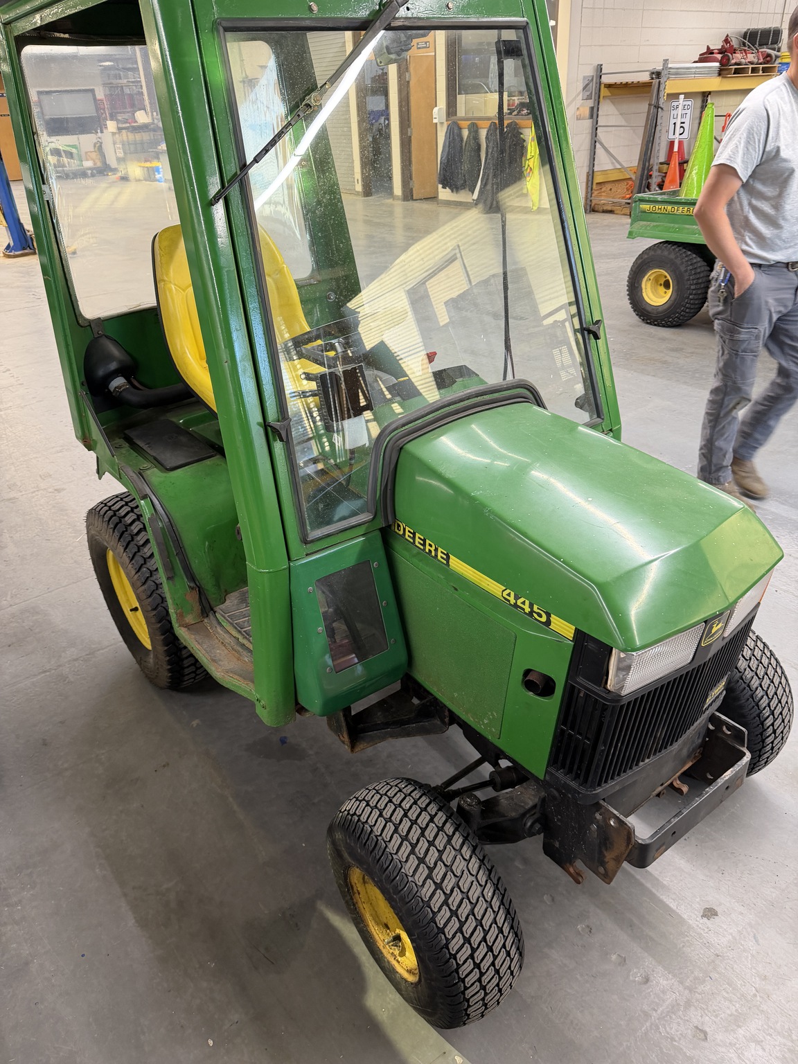 1994 John Deere 445 Image 2