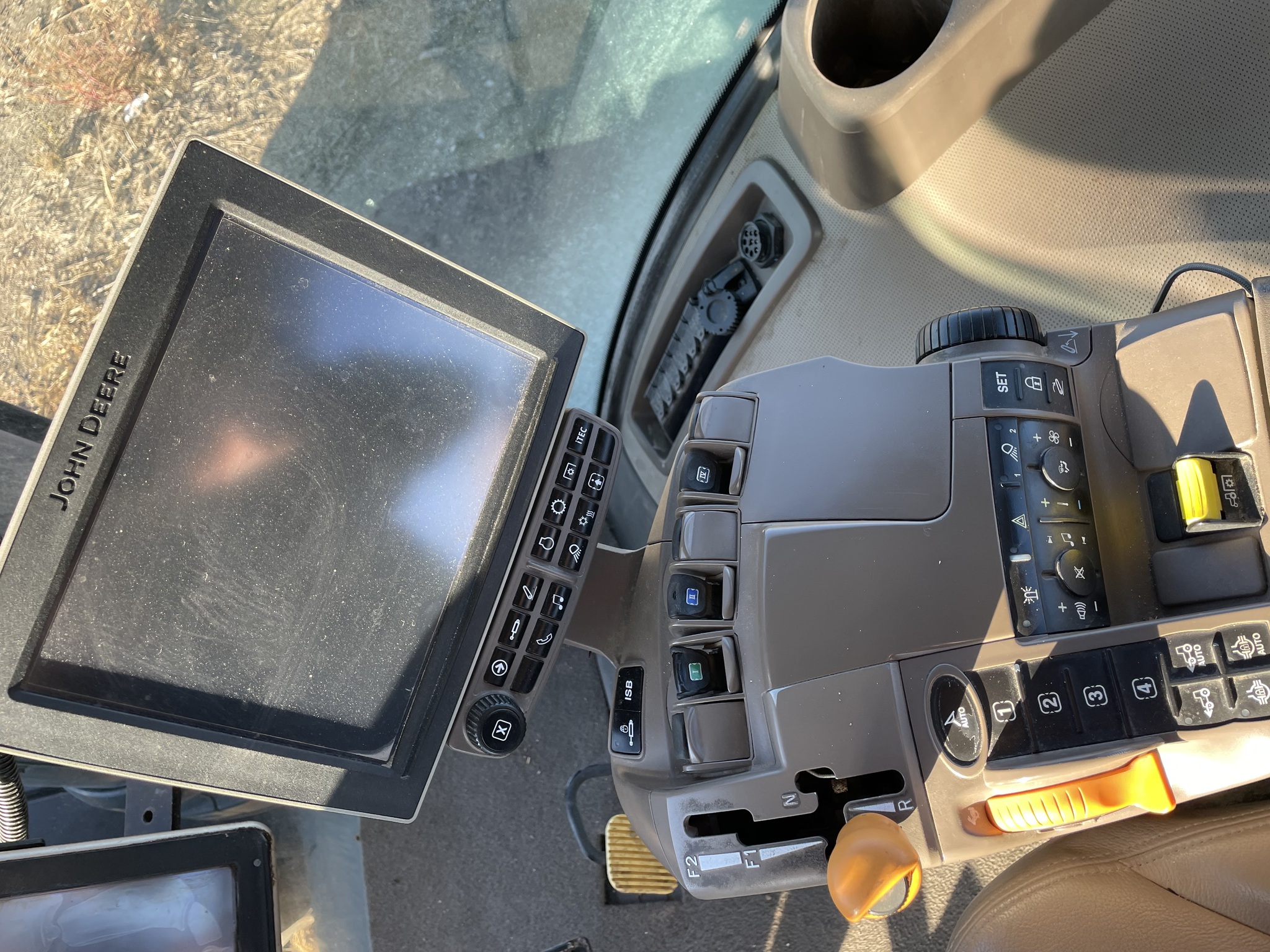 2017 John Deere 8370R Image 10