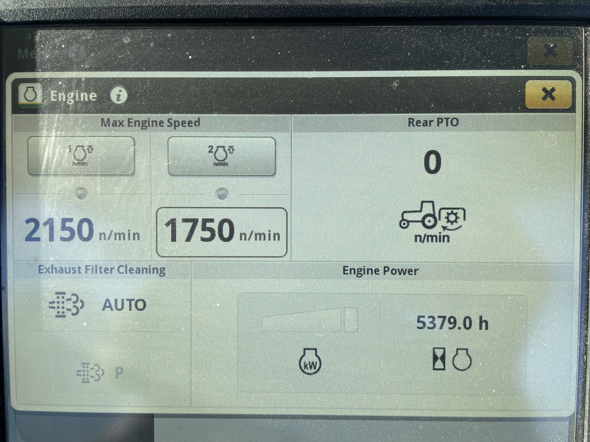 2017 John Deere 8370R Image 11