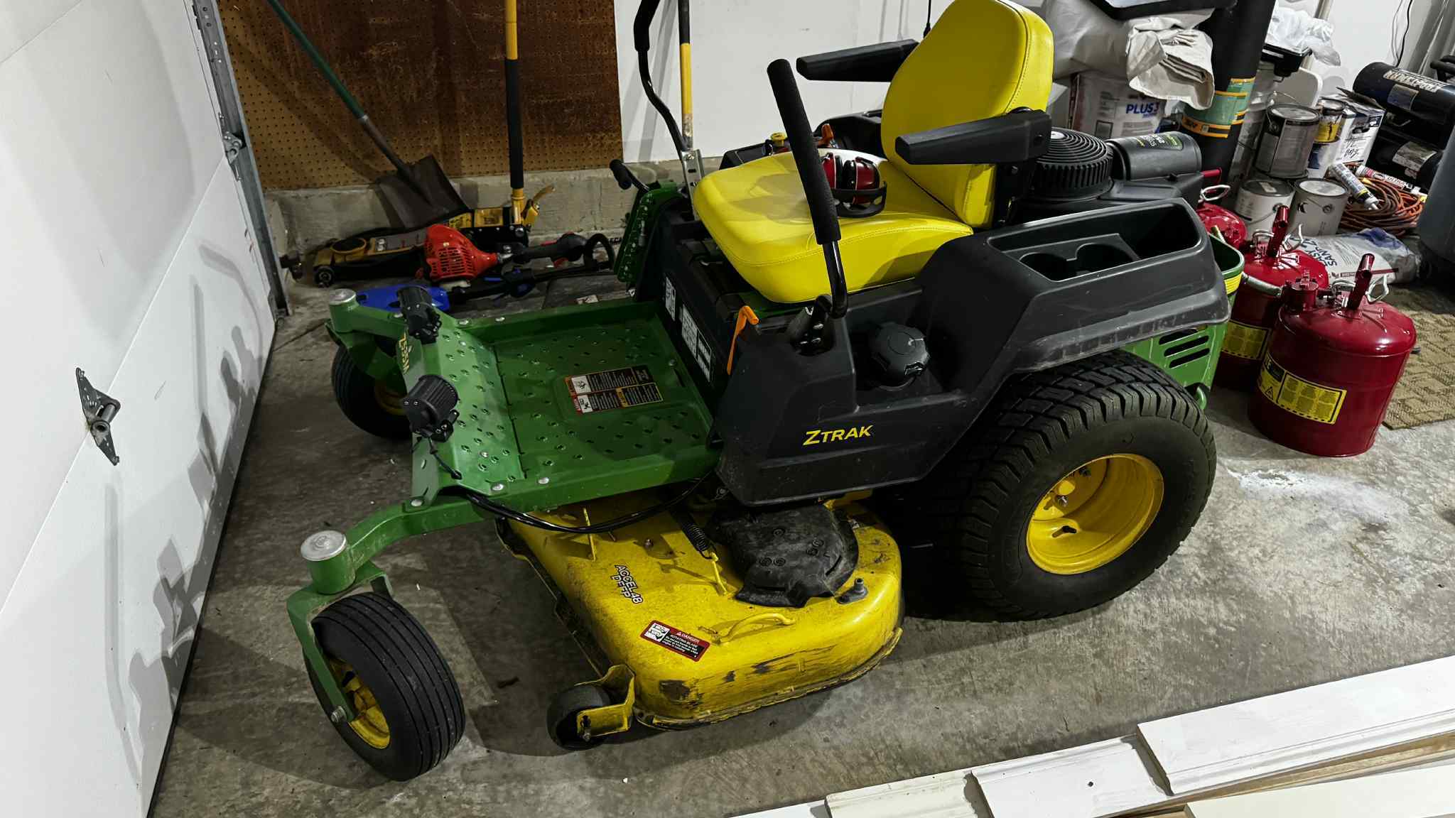 2016 John Deere Z535M Image 1