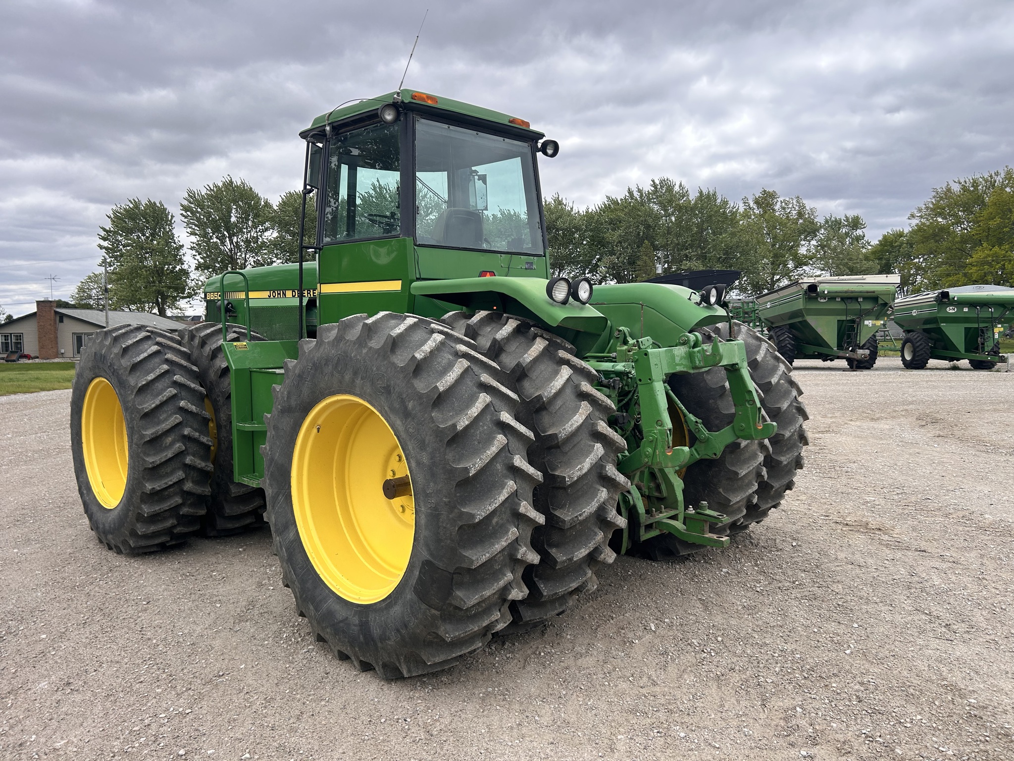1983 John Deere 8650 Image 5