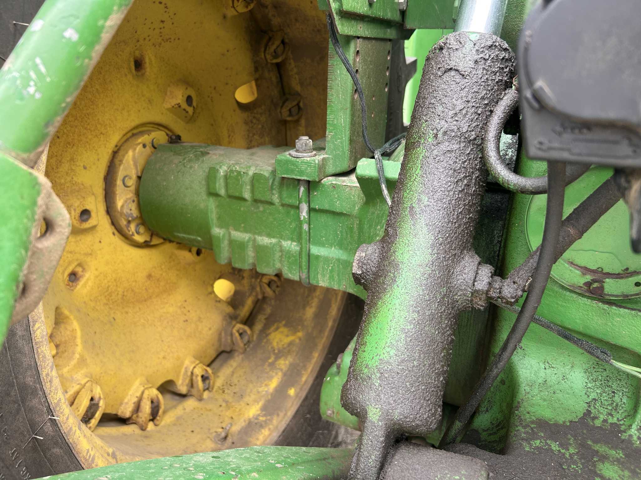 1983 John Deere 8650 Image 26