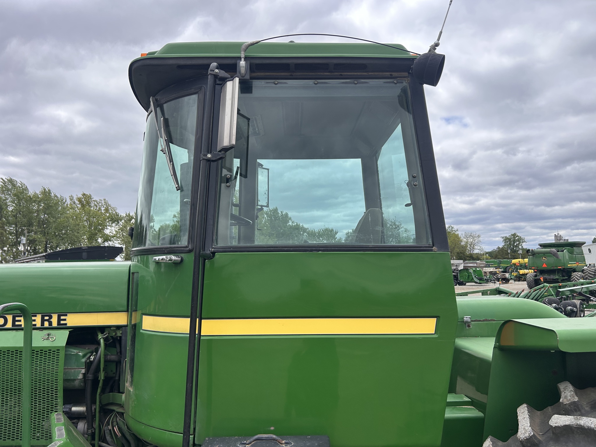1983 John Deere 8650 Image 10