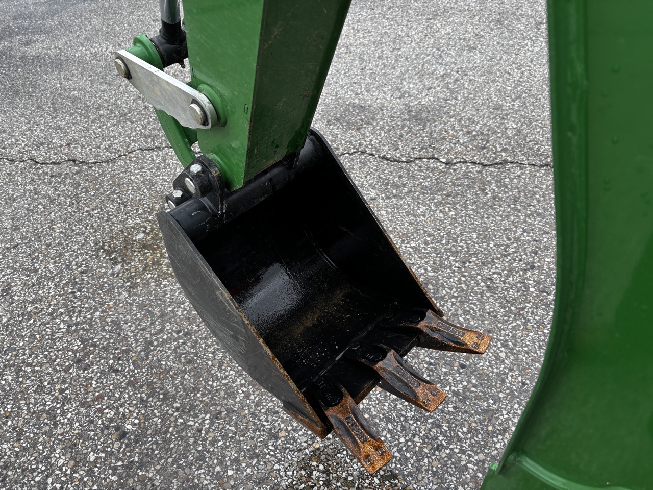 Used 2022 John Deere 2025R Compact Utility Tractors at Koenig Equipment in Richmond, IN - PhotoXL10