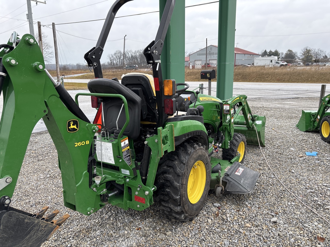 Used 2022 John Deere 2025R Compact Utility Tractors at Koenig Equipment in Richmond, IN - PhotoXL5