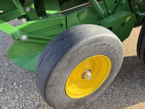 2025 John Deere 561M - Photo10