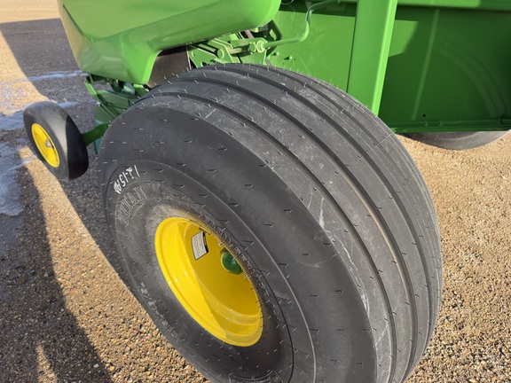 2025 John Deere 561M - Photo14