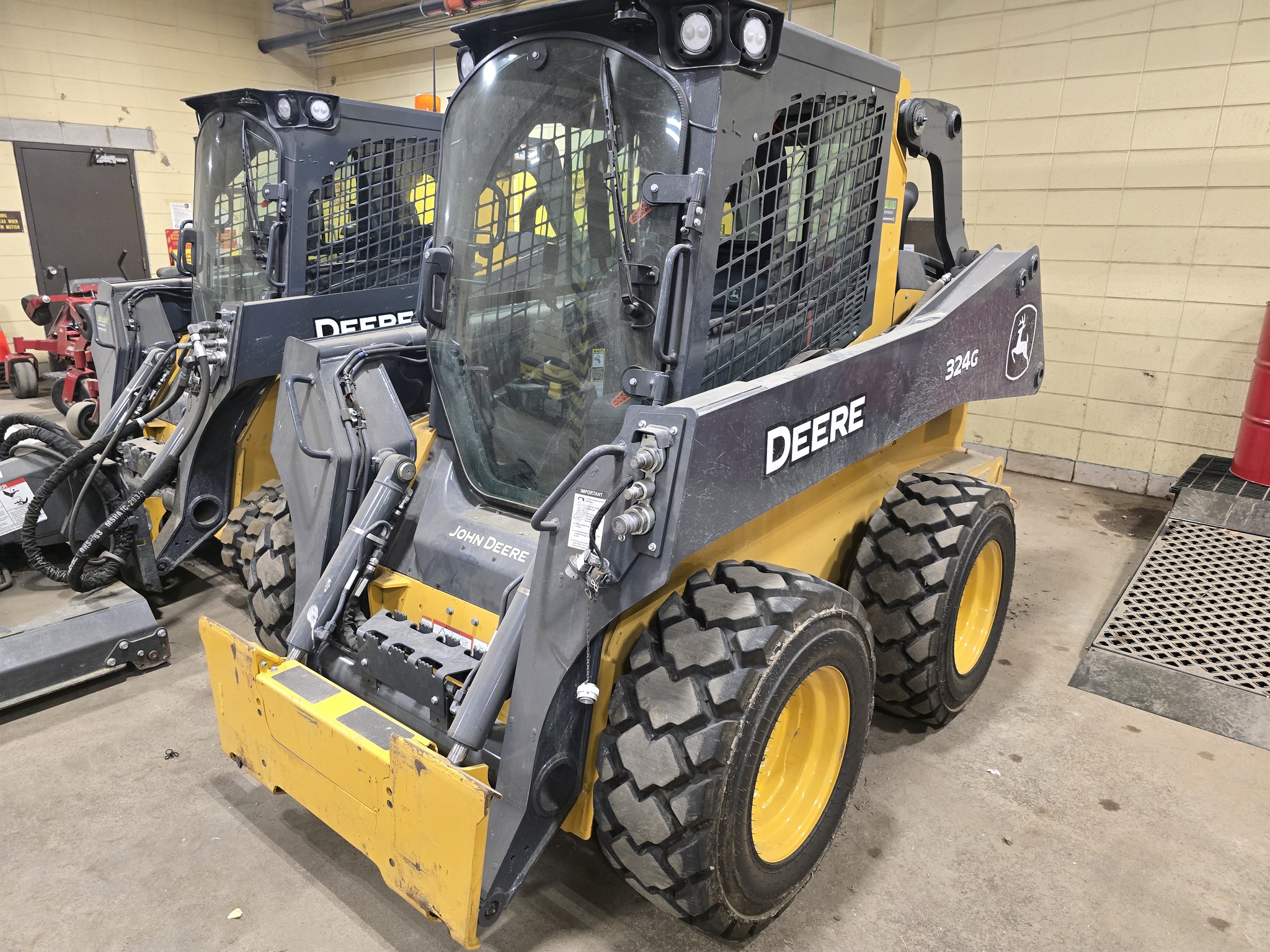 2024 John Deere 324G Image 1