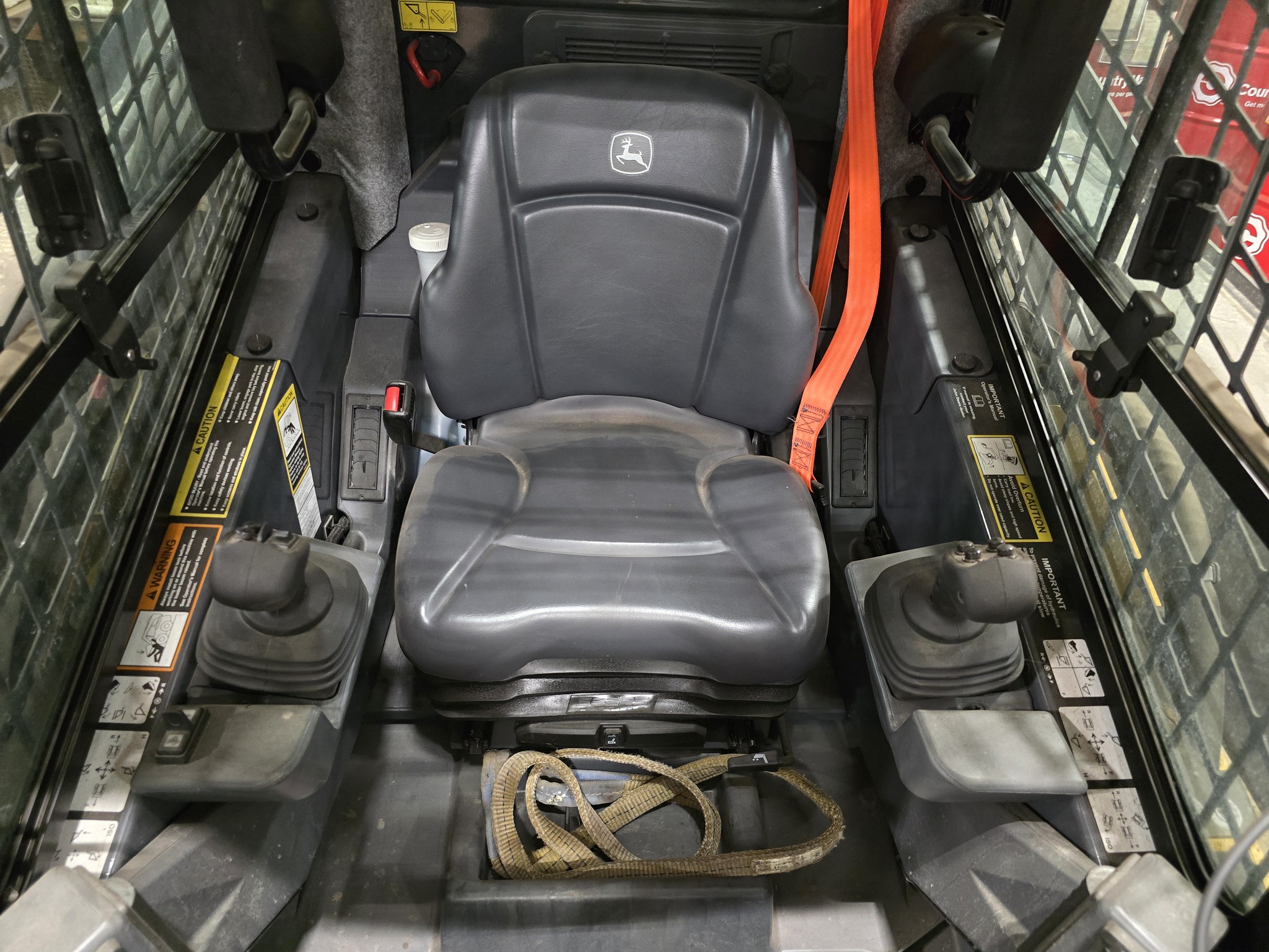 2024 John Deere 324G Image 11