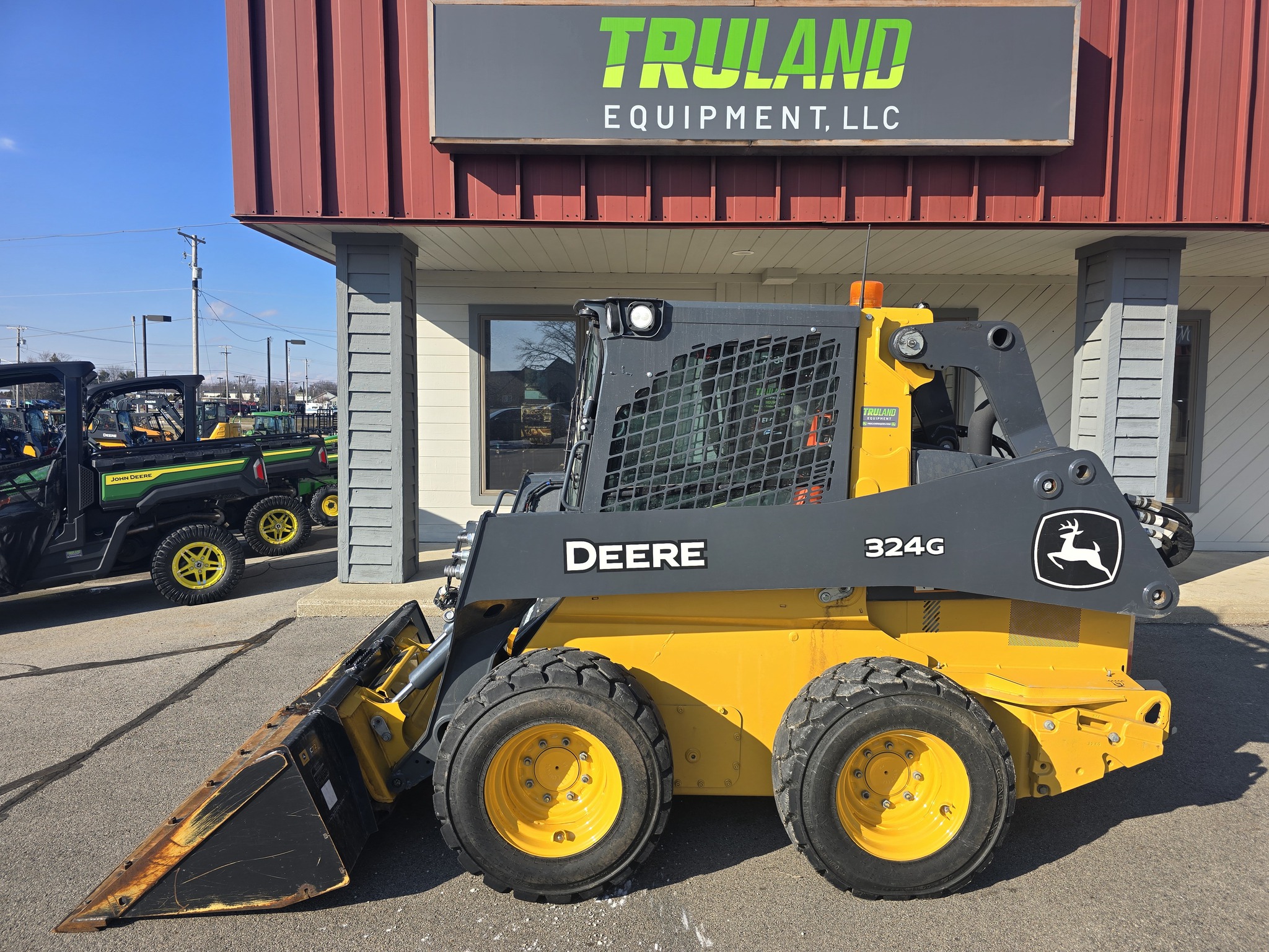 2024 John Deere 324G Image 4