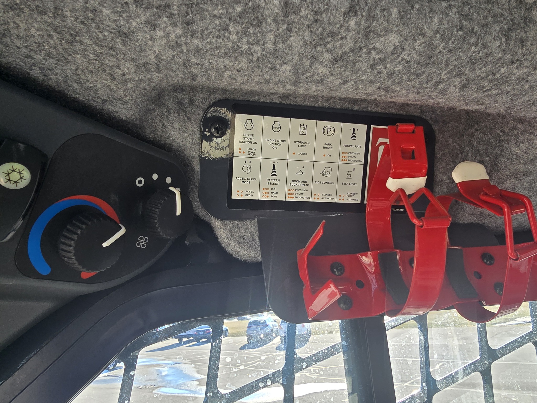 2024 John Deere 324G Image 25