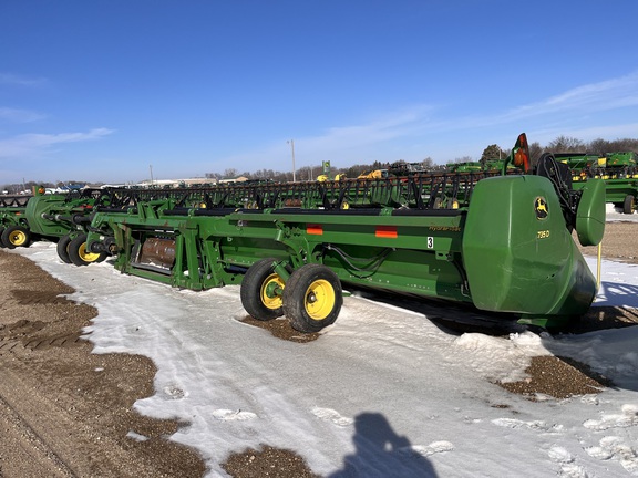 2019 John Deere 735D - Photo4