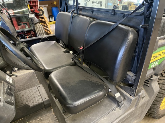 2024 John Deere XUV 835M - Photo3