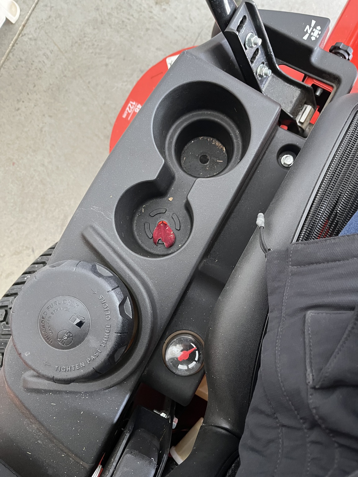 2018 Simplicity Courier 21.5/48 Image 31