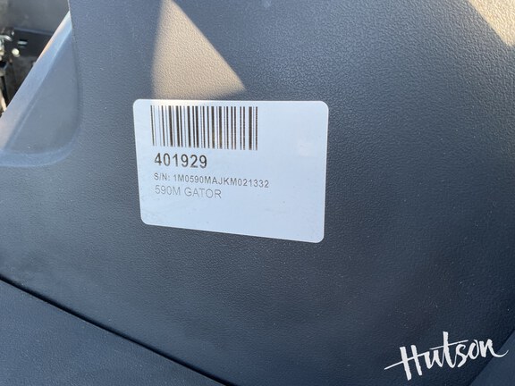 Photo of 2019 John Deere XUV 590M