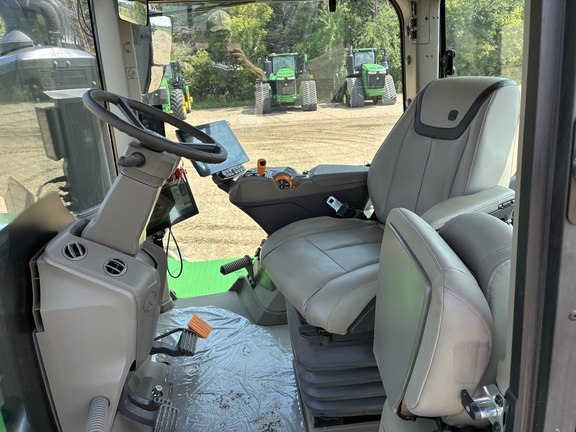 2025 John Deere 9R 640 - Photo42