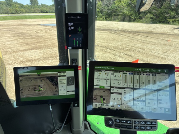 2025 John Deere 9R 640 - Photo45