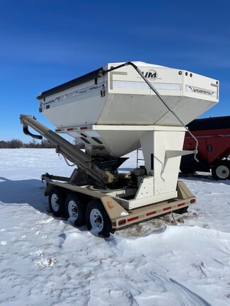 2013 Unverferth 3750XL