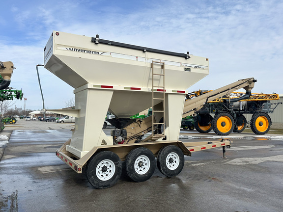 2013 Unverferth 3750XL