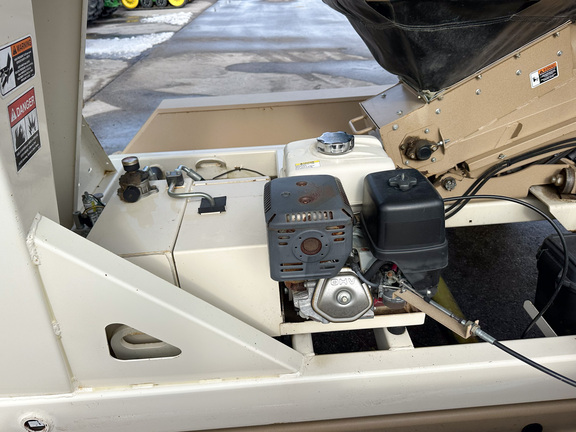 2013 Unverferth 3750XL