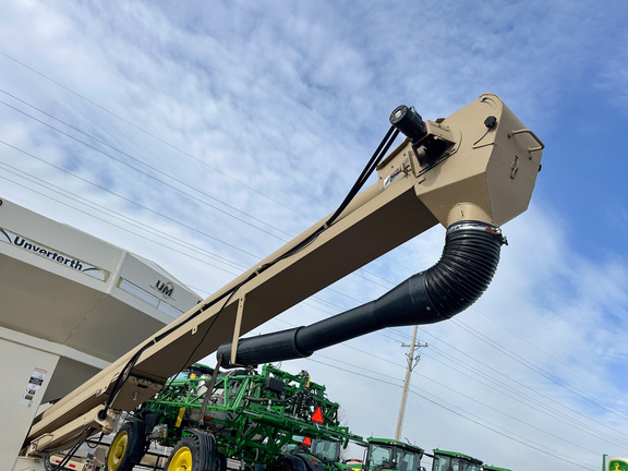 2013 Unverferth 3750XL