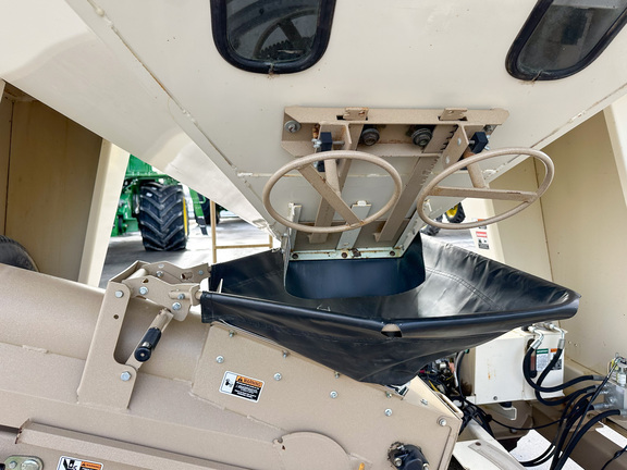 2013 Unverferth 3750XL