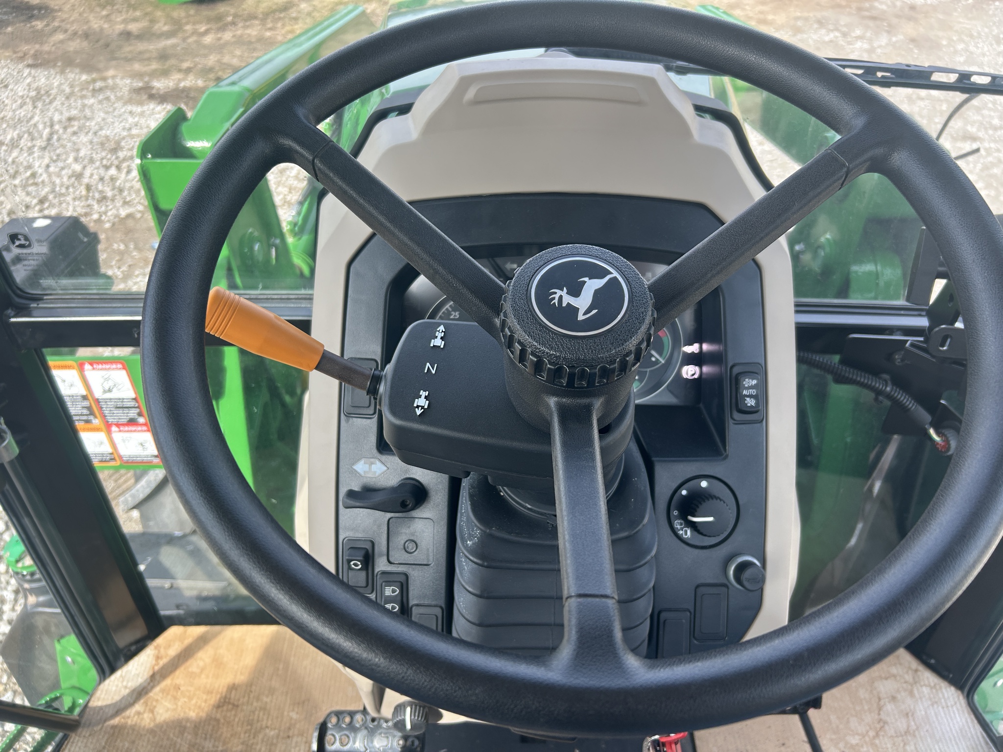  2023 John Deere 6105E at Heritage Tractor in Clinton, MO