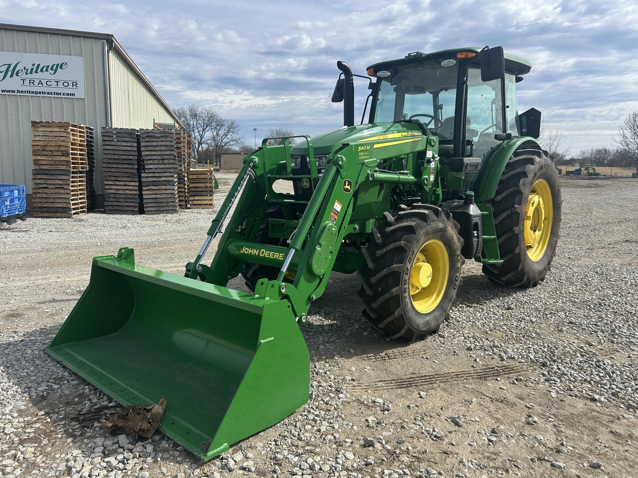  2023 John Deere 6105E at Heritage Tractor in Clinton, MO
