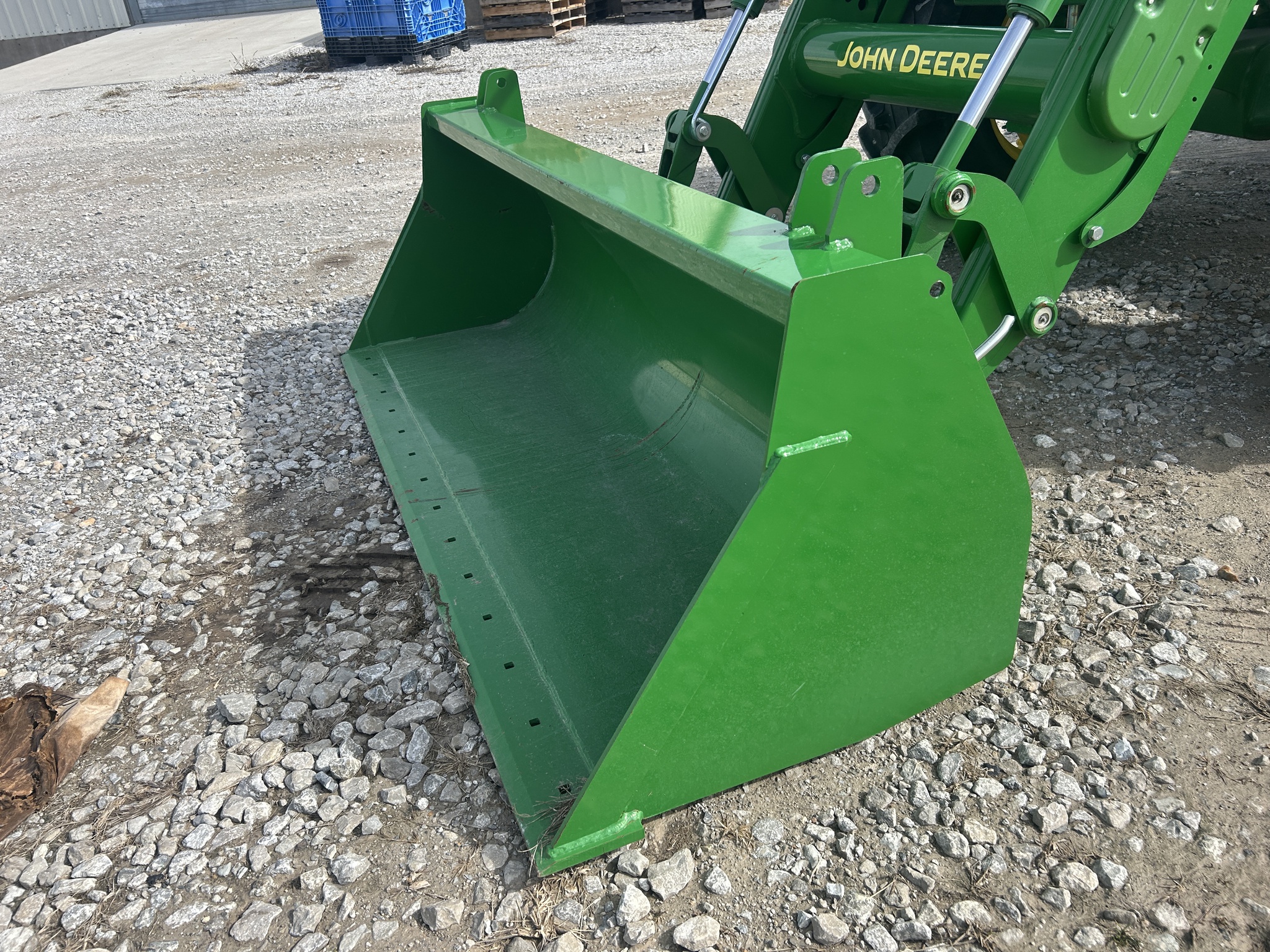  2023 John Deere 6105E at Heritage Tractor in Clinton, MO
