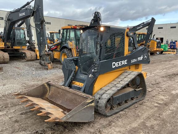 Photo of a 2019 John Deere 325G