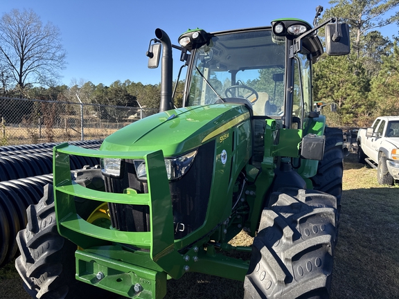 2024 John Deere 5105M Photo 3