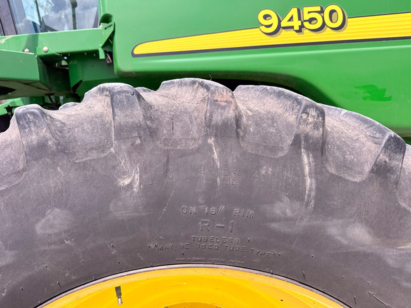 2002 John-Deere 9450