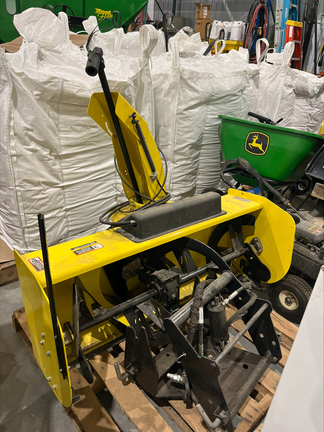 2016 John Deere X738 - Photo8