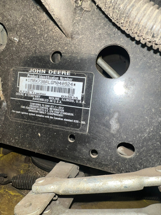 2016 John Deere X738 - Photo7