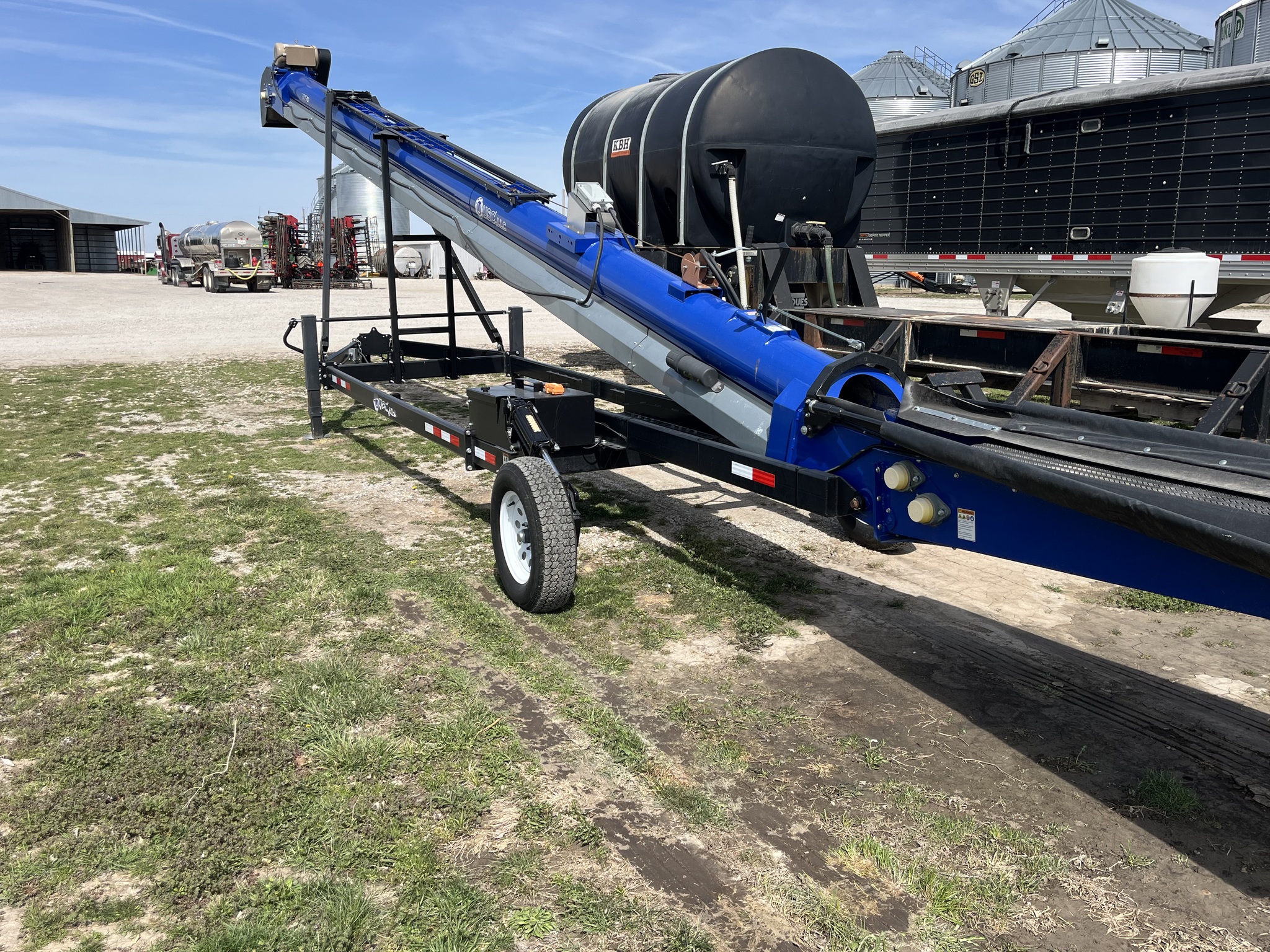  2021 Other FL7540 at Heritage Tractor in Nevada, MO
