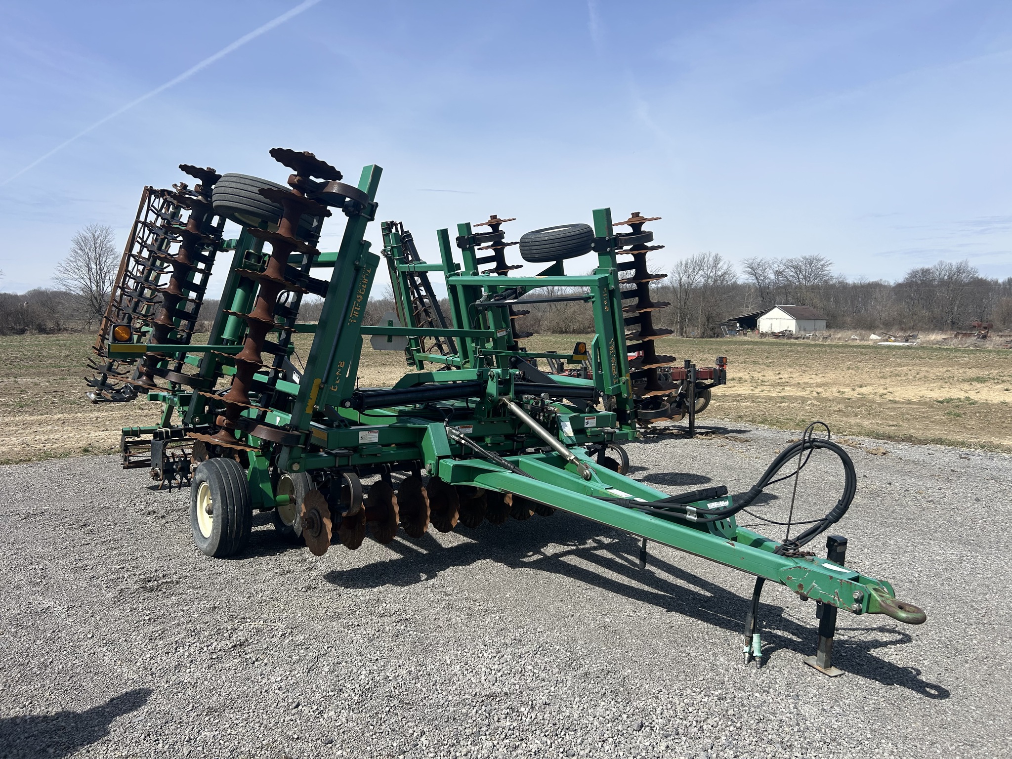 Great Plains 2400TT Image 1