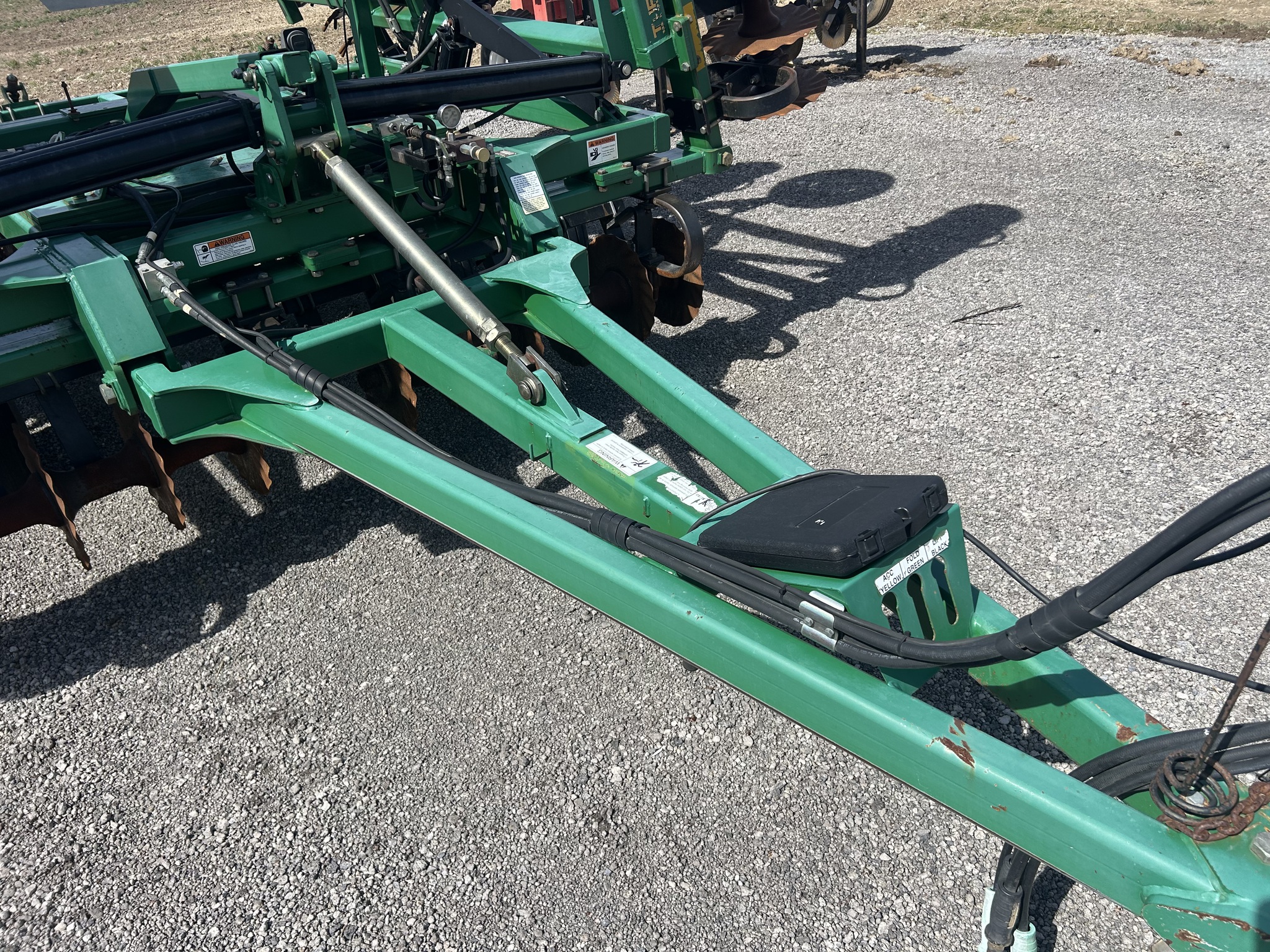 Great Plains 2400TT Image 4