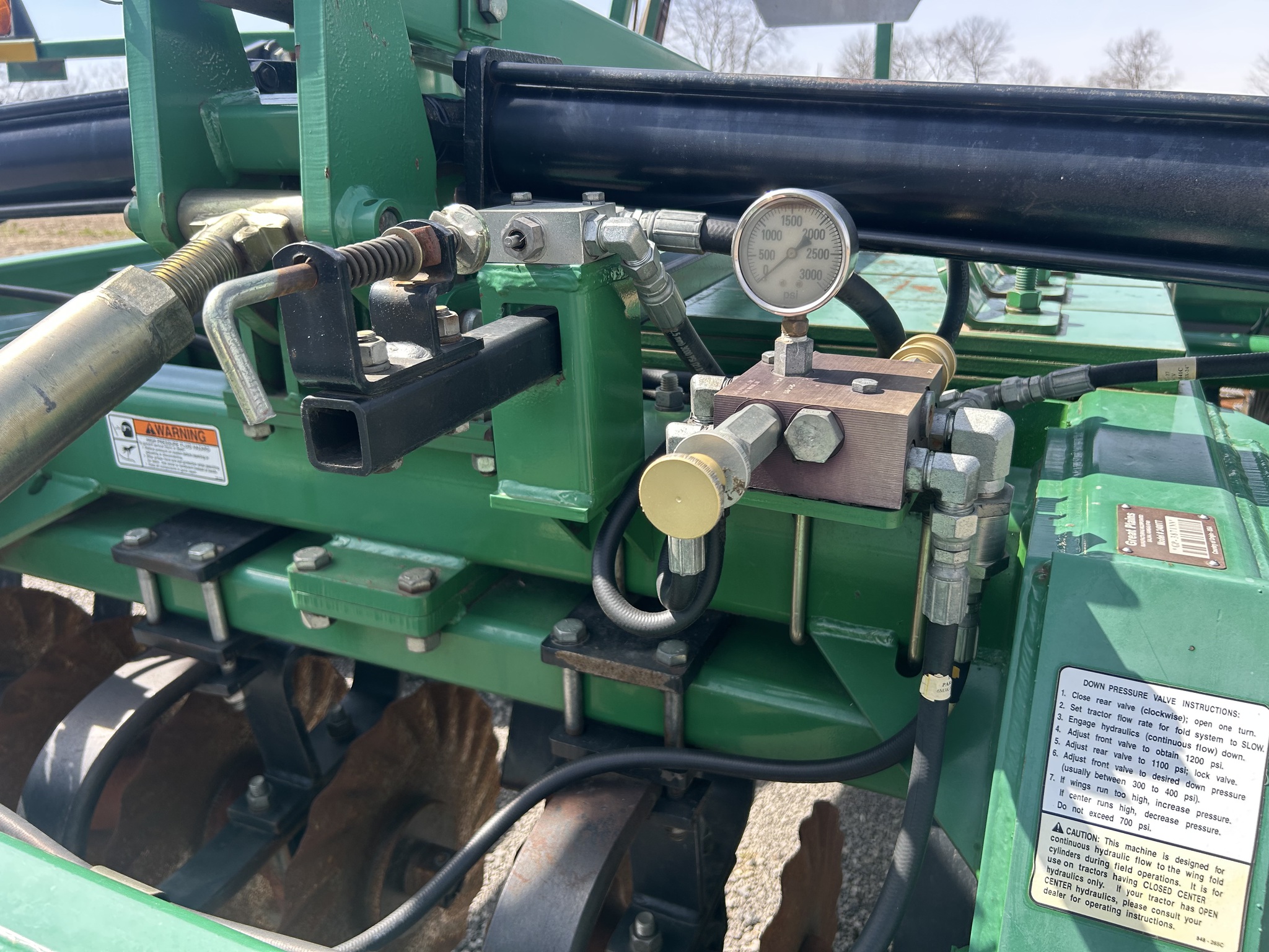 Great Plains 2400TT Image 23