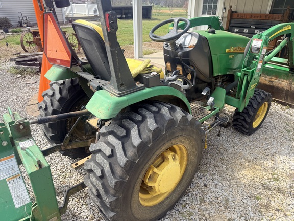 Photo of 2009 John Deere 2720 CUT