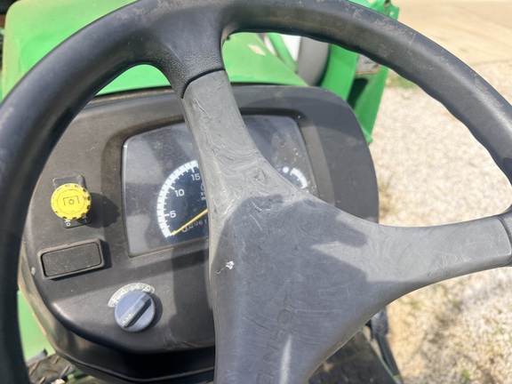 Photo of 2009 John Deere 2720 CUT