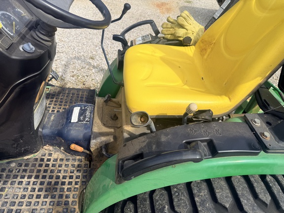 Photo of 2009 John Deere 2720 CUT