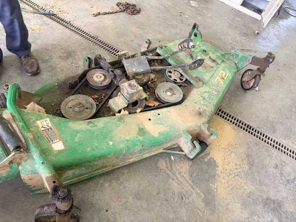 Photo of 2009 John Deere 2720 CUT